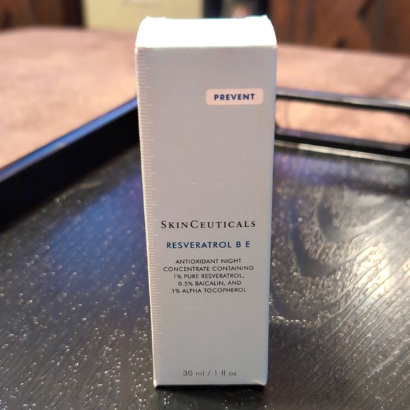 SkinCeuticals Resveratrol B E
